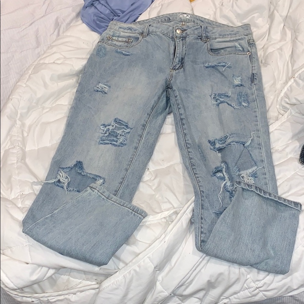 Garage distressed boyfriend jeans